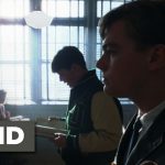 Frank w roli nauczyciela - w oknach żaluzje